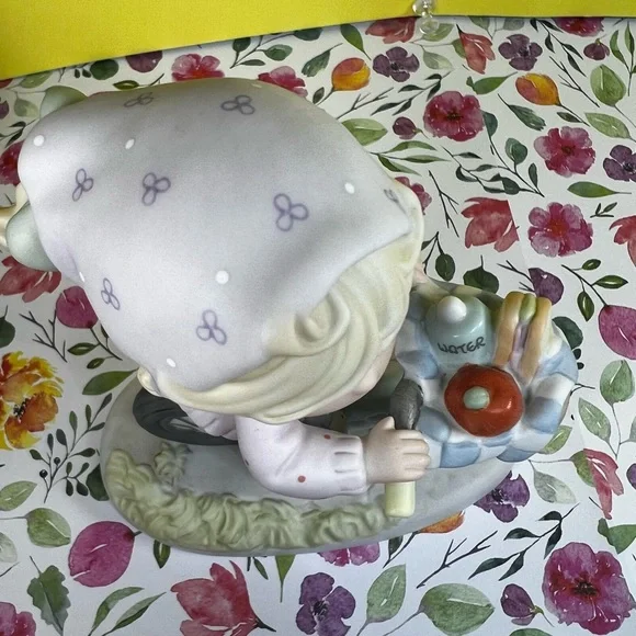 🛑SOLD🛑 PRECIOUS MOMENTS “The Road To A Friend Is Never Long” Figurine C0024 - Picture 6 of 17